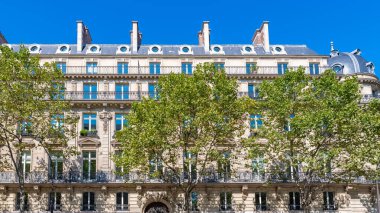 Paris, tipik Haussmann Bulvarı, lüks bir bölgede.