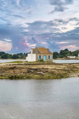The Nichtarguer house of Saint-Cado in Brittany, on the Etel river