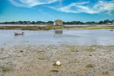 The Nichtarguer house of Saint-Cado in Brittany, on the Etel river