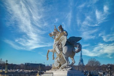 Paris, Concorde 'daki antik heykel