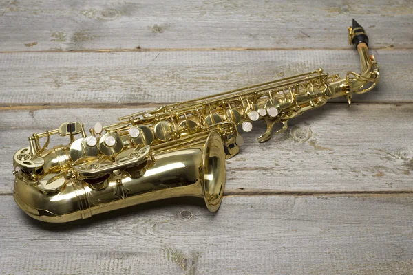 Saxofón dorado brillante Imagen de archivo