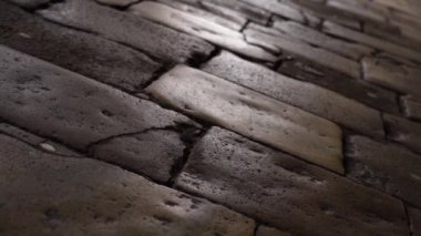 Eski bölgede eski asfalt yolu olan yerel bir yer.