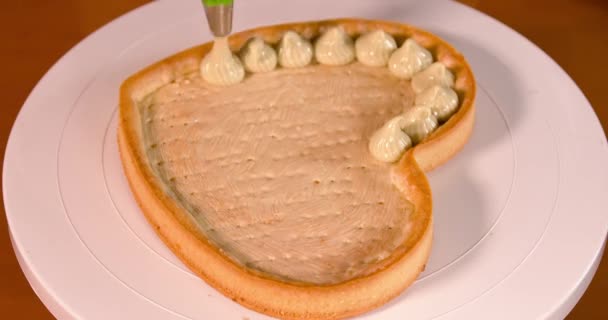 Crème est timelapseed sur la tarte à tarte — Video