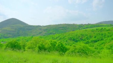 Venedik 'in Euganean yeşil tepeleri