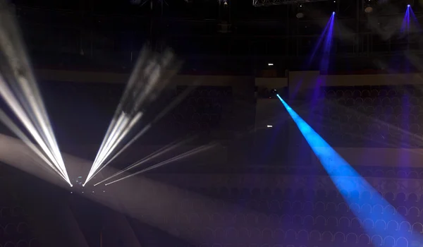 Luz da cena durante o concerto . — Fotografia de Stock