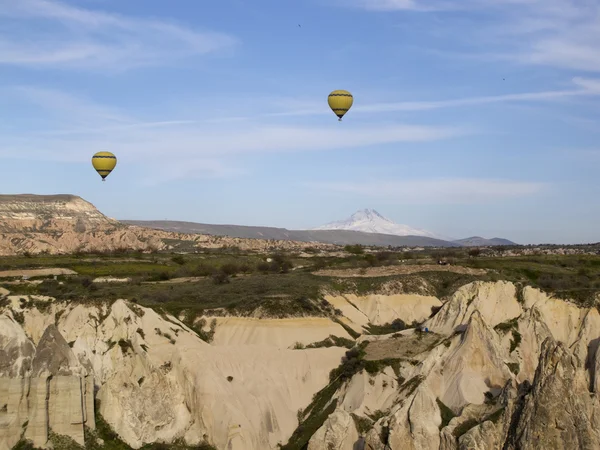 Всемирное наследие, Каппадокия, Гёреме, Турция. Воздушные шары над Горемом, Каппадокией — стоковое фото