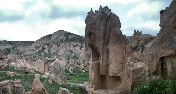 Красивые скалы в Каппадокии в индейке — стоковое фото