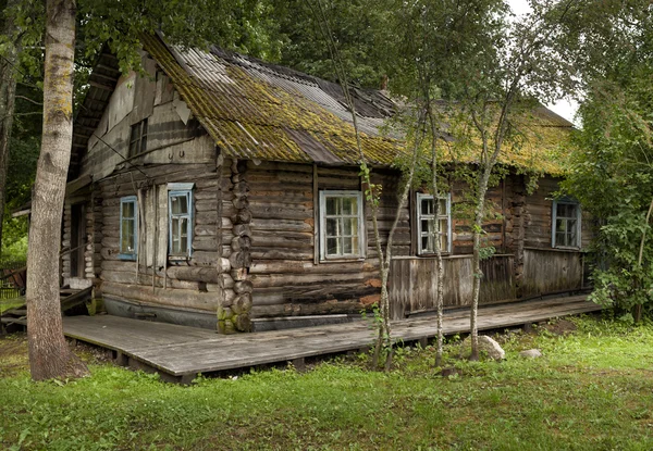 Přírodní krajiny v historickém místě. Pushkinskiye krvavé Pskovská oblast, Rusko. — Stock fotografie