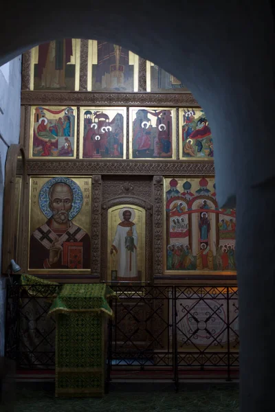 Pravoslavný kostel, výzdoba interiéru. v Ruské federaci. — Stock fotografie