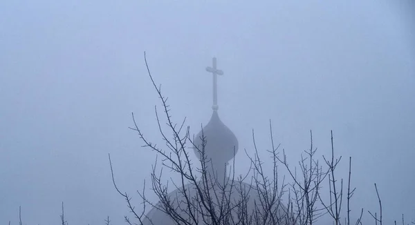 Ortodox templom építészeti tájképe, külseje. — Stock Fotó