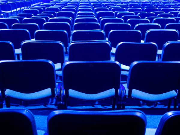 Asientos Silla Azul Una Sala Conferencias Vacía —  Fotos de Stock