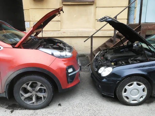 Вид Автомобиля Пробке Задний Вид Ландшафт Окна Автомобиле Дорогу Автомобилями — стоковое фото