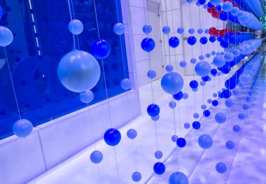 soyut plastik açık mavi ve mavi topların arkaplanı