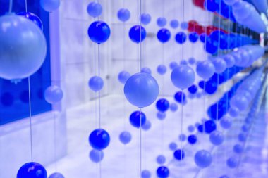 soyut plastik açık mavi ve mavi topların arkaplanı