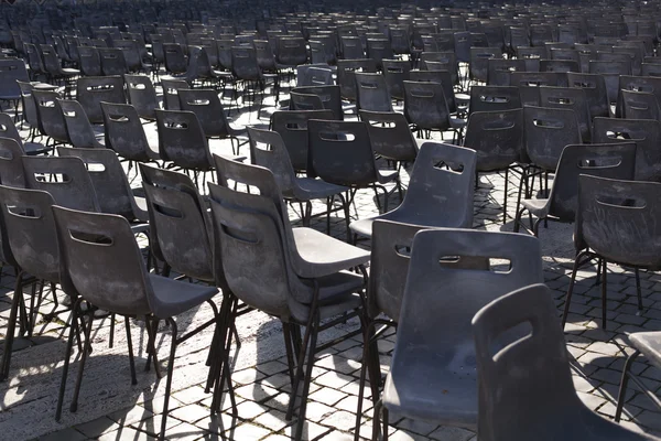 Chaises sur la place — Photo