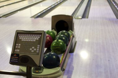 üst üste bowling topları