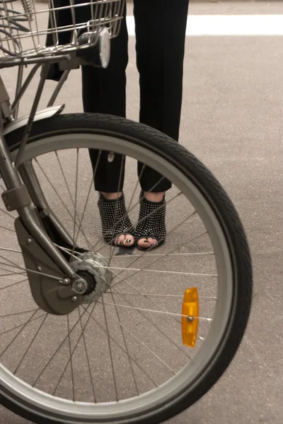 París. Bicicletas en las calles . — Foto de Stock