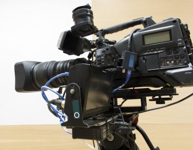 Profesyonel dijital video kamera