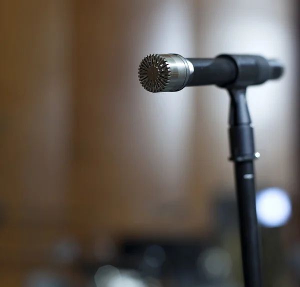 Ein Mikrofon im Opernhaus — Stockfoto