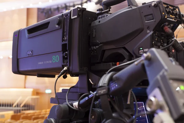 Professionell digital videokamera. tillbehör för 4 k videokameror. — Stockfoto
