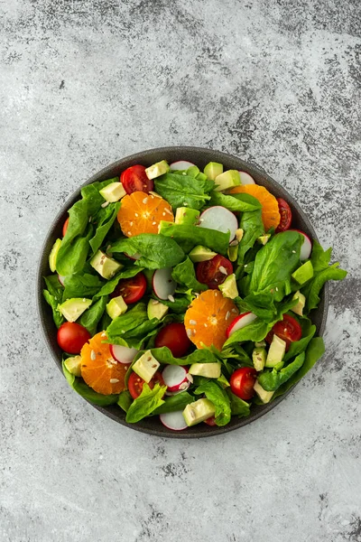 Νόστιμη υγιεινή σαλάτα με λαχανικά — Φωτογραφία Αρχείου