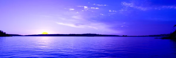 Sunrise Seascape Blue and White With Water Reflections — Stock Photo, Image