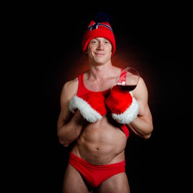 Sevgililer günün kutlu olsun yakışıklı seksi çocuk..