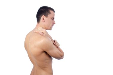 Çekici genç adam ve sağlık sorunları.