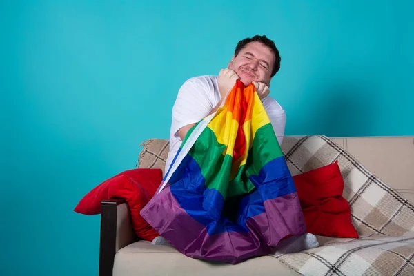 Bandiera Gay Divertente Ragazzo Sta Riposando Casa — Foto Stock