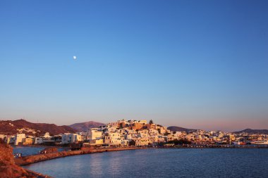 Naxos Old town adlı günbatımı, Yunanistan.