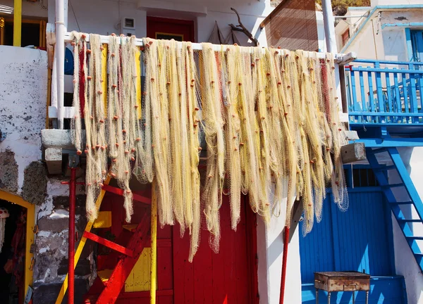 Rybářské sítě v Klima. Milos Island, Řecko. — Stock fotografie