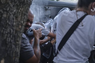 11 Şubat 2026, Buenos Aires, Arjantin: Senato 'da aynı gün işçi reformuna karşı yapılan büyük protesto.