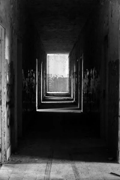 Interior de la casa abandonada — Foto de Stock