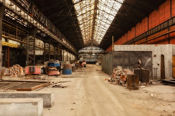 Sala de distribuição de electricidade na indústria metalúrgica — Fotografia de Stock