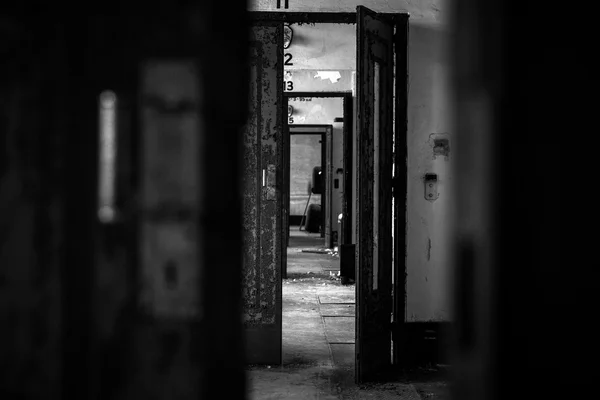 Elhagyott ajtó belső — Stock Fotó