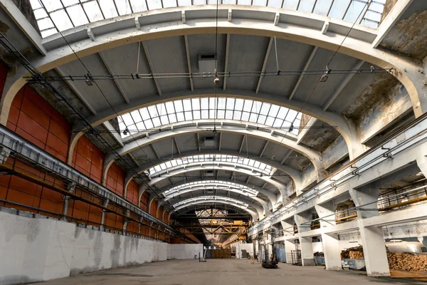 Interior industrial abandonado — Fotografia de Stock