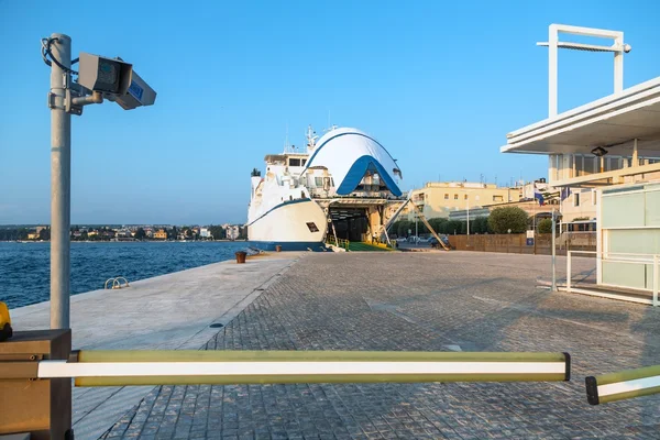 Ferry en Zadar —  Fotos de Stock