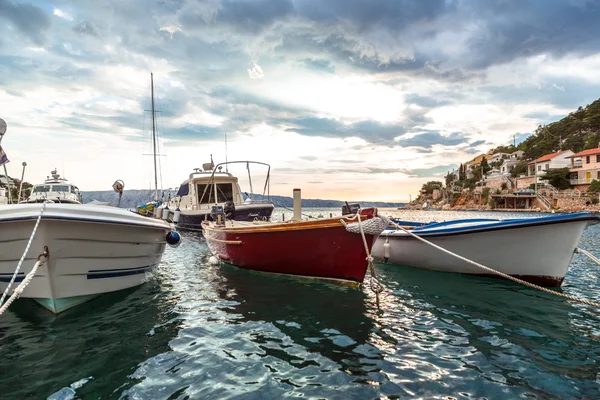 Landschaft mit Booten und Meer — Stockfoto