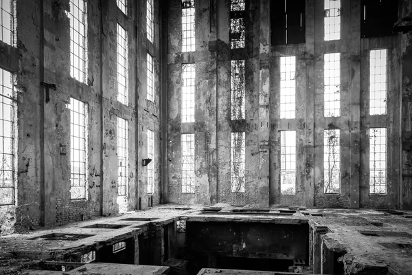 Opuszczone wnętrza przemysłowe — Zdjęcie stockowe