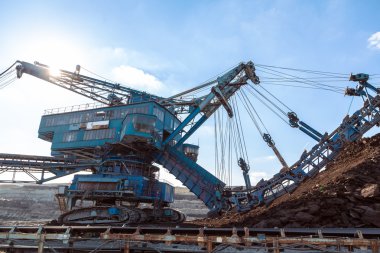 madendeki madencilik makine