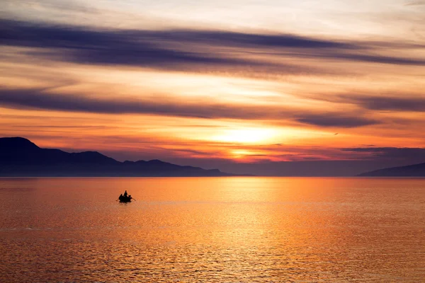 Paisaje con barcos y mar — Foto de Stock