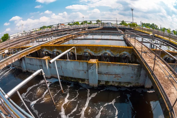 Schoonmaak-waterfaciliteit — Stockfoto