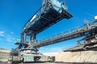 madendeki madencilik makine