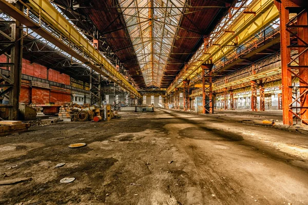 Sala de distribuição de electricidade na indústria metalúrgica — Fotografia de Stock