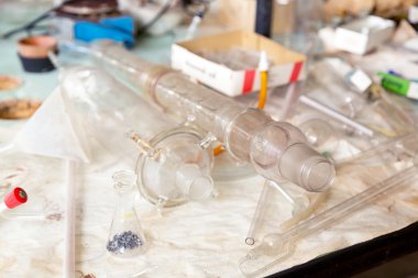 bir sürü şişe eski Laboratuvarı