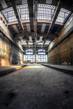 karanlık sanayi iç