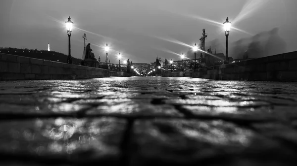 Pont Charles à Prague à l'aube République tchèque — Photo