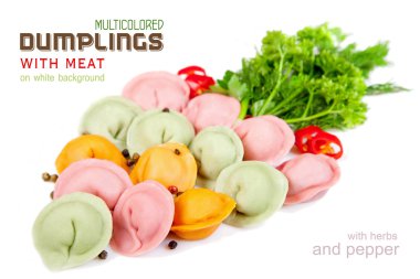 Çok renkli köfte etli beyaz bir arka plan