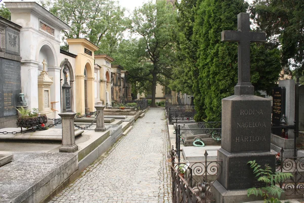 Cemitério de vysehrad — Fotografia de Stock