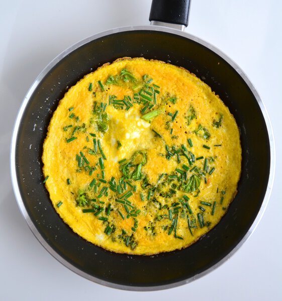 Fresh omelette with herbs
